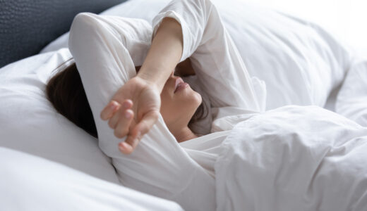 眠りが浅い原因は？改善薬や不眠症の可能性についてもチェック